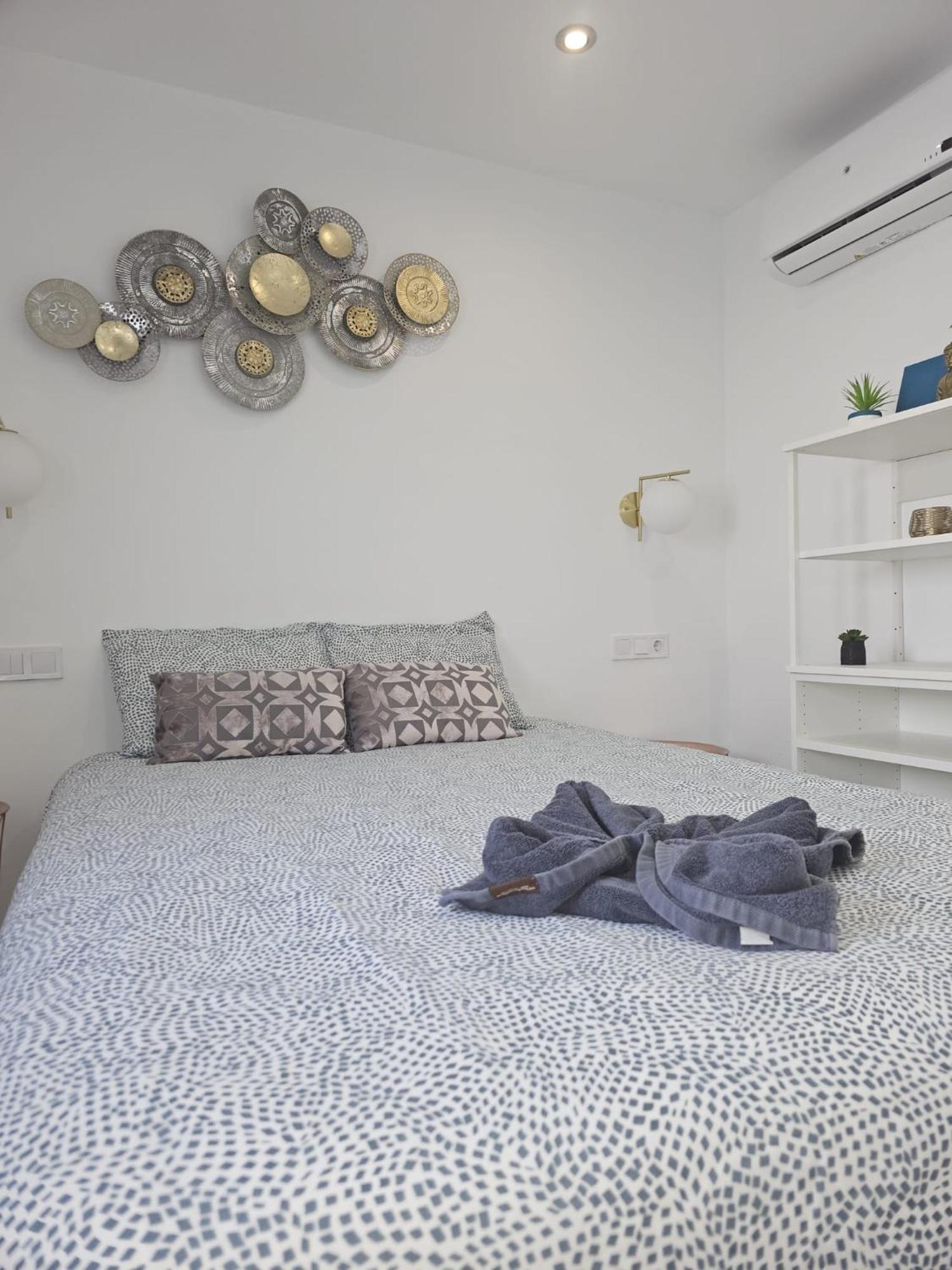 Pueblo Blanco Sea View Apartment By Namaste Elite 托雷莫利诺斯 外观 照片